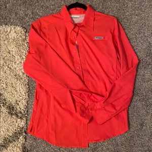 Women’s Columbia shirt